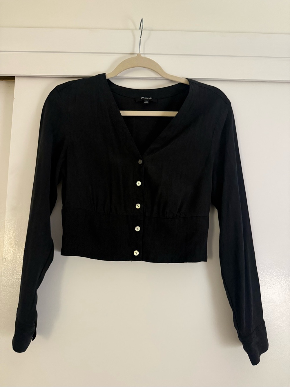 Madewell Black V-Neck Button-Front Crop Blouse